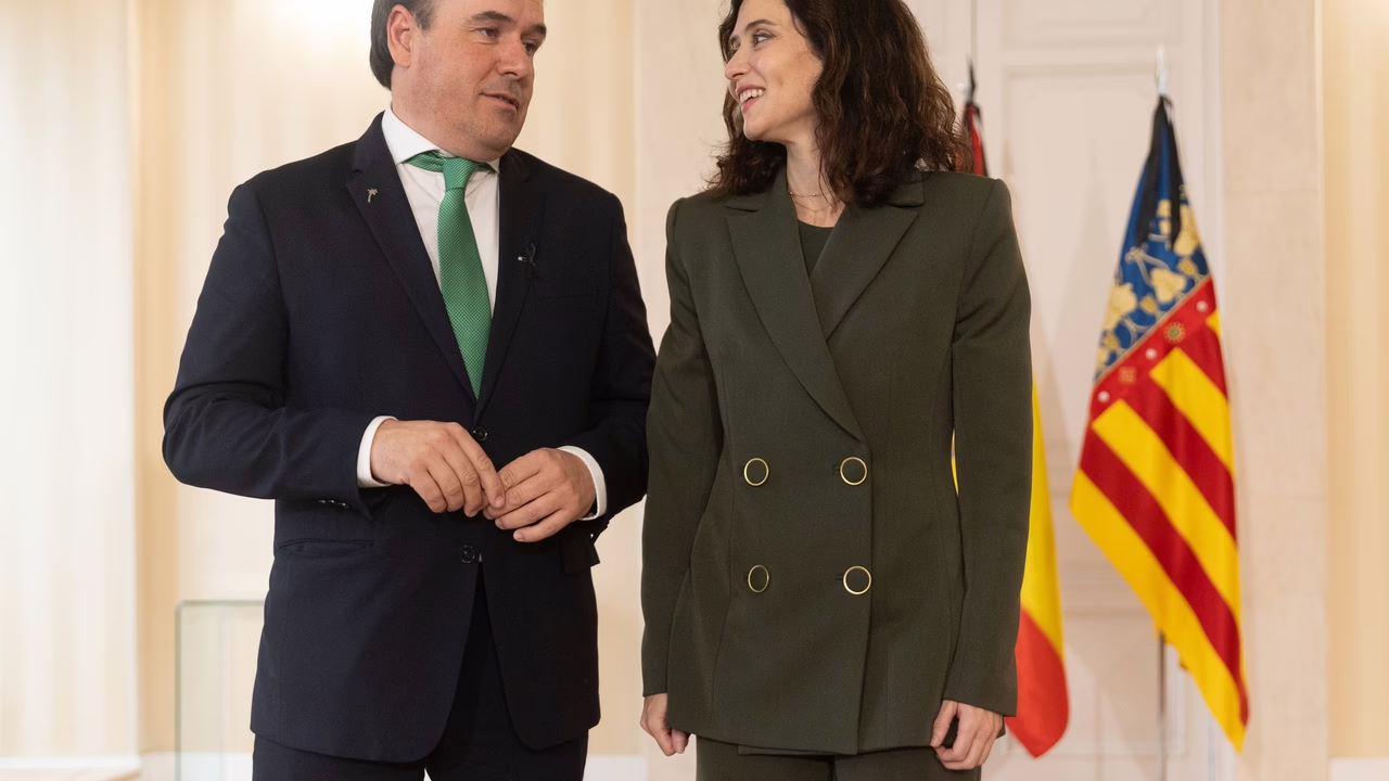 Fomento del turismo en Madrid y Valencia.