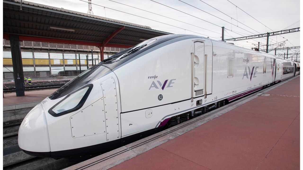 Adif disminuye la velocidad a 60 km/h en un segmento de 20 kilómetros de la ruta AVE que conecta Madrid y Valladolid.