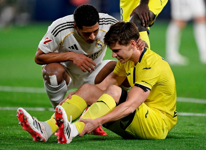 Foyth: más de 220 días afuera y un dolor de cabeza para Scaloni.