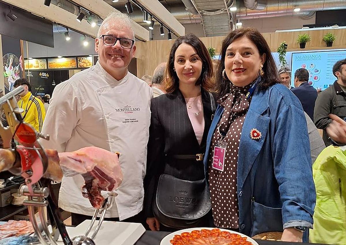 Imagen secundaria 1 - Ibéricos Montellano vuelve a deslumbrar en Madrid Fusión con su producto estrella