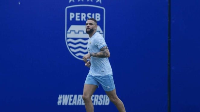 Jugador de Persib Bandung, Layvin Kurzawa Jugador de Persib Bandung, Layvin Kurzawa