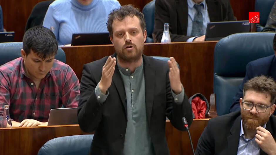Más Madrid sugiere una “visión de género integral” para tratar los problemas que impactan principalmente a los hombres.