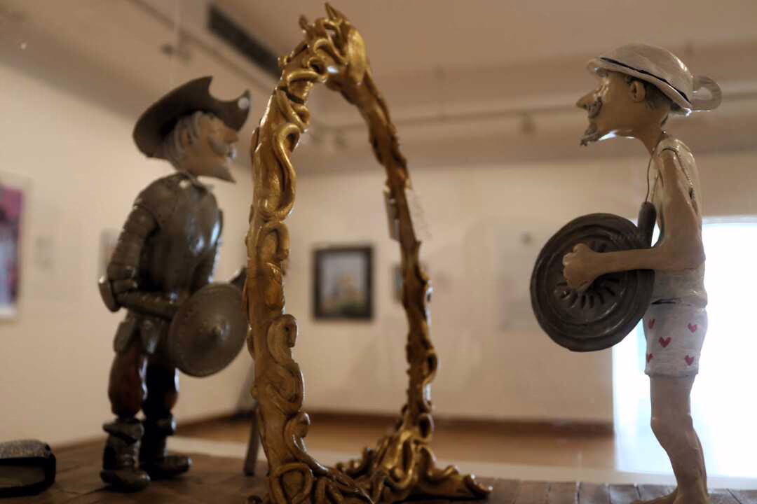'Exposición Alcalá' presenta obras de artistas de la región en Santa María la Rica.