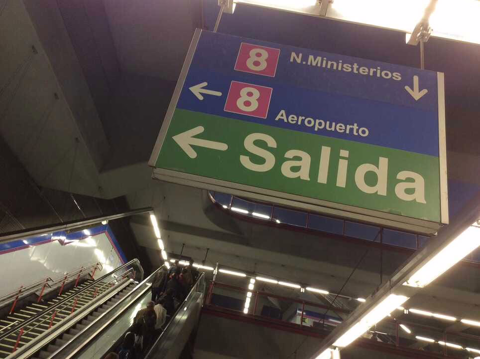 Metro refuerza la Línea 8 debido a Fitur en Ifema.