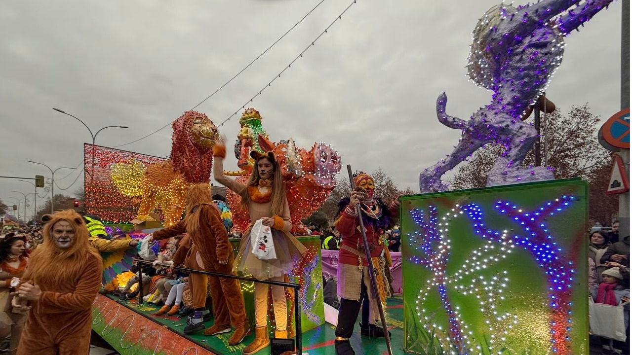En helicóptero, tren o autobús: así recorren los Reyes Magos las localidades de la Comunidad de Madrid.
