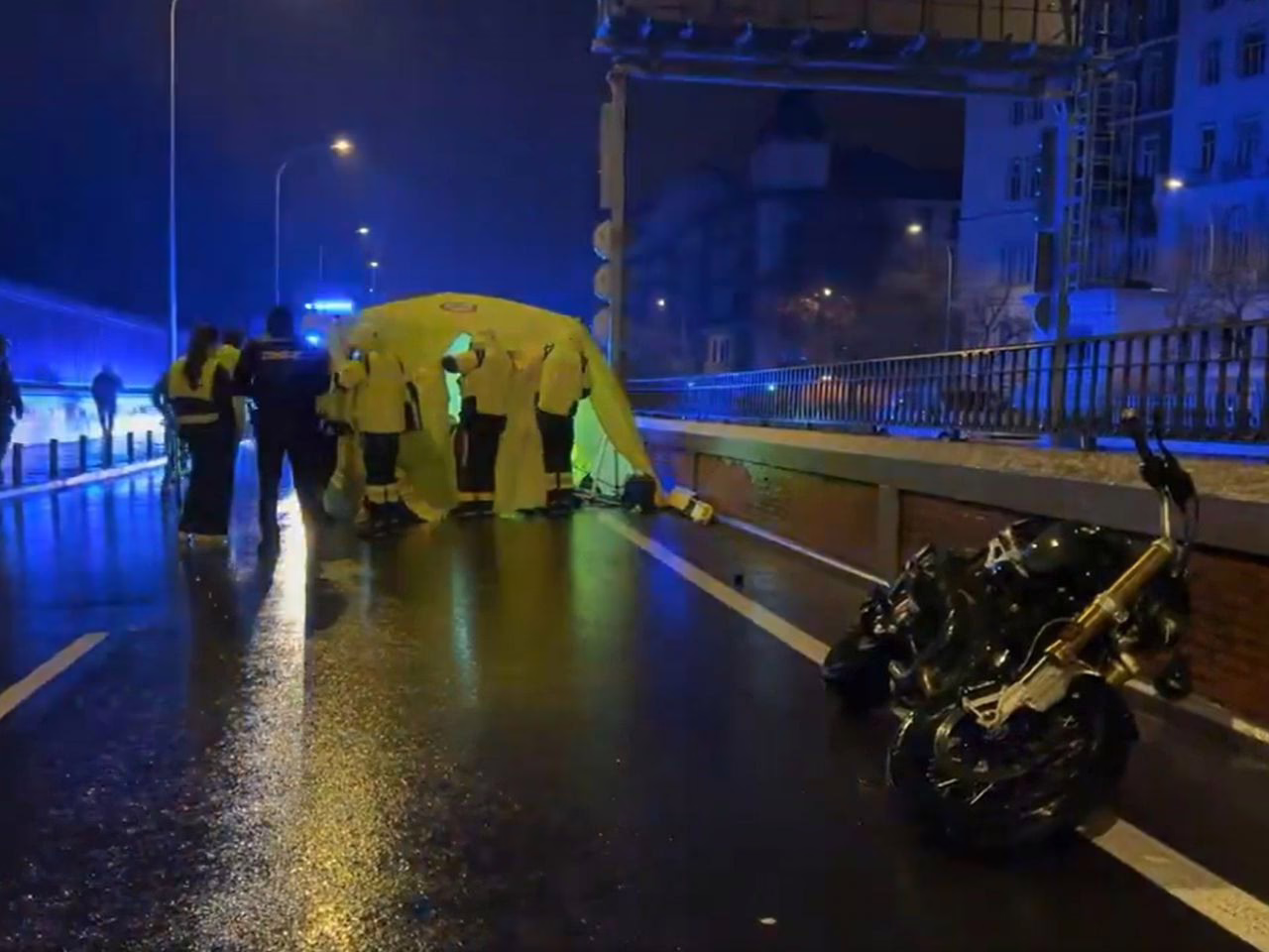 Dos personas gravemente afectadas en un choque entre una motocicleta y una bicicleta en O'Donnell.