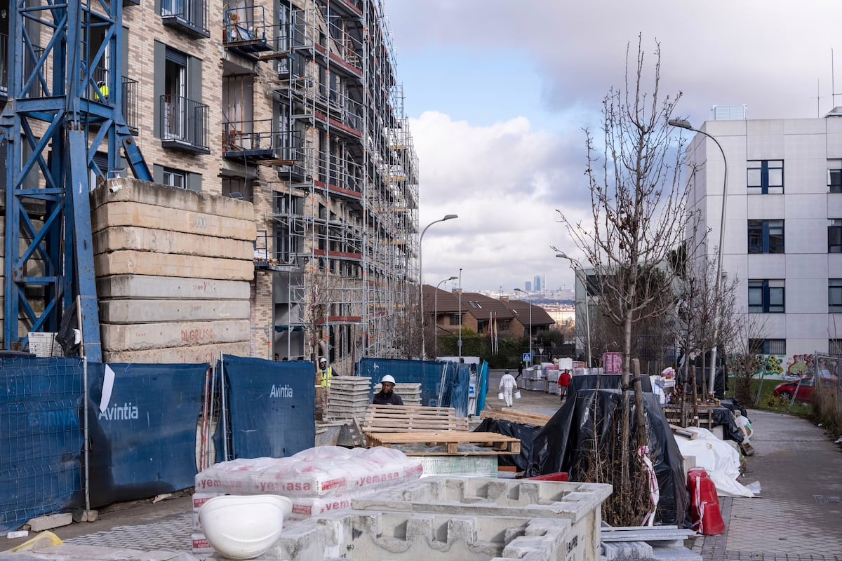 La contradicción del mercado inmobiliario en Madrid: un apartamento en un área nueva sin servicios cuesta 130.000 euros más que en un barrio establecido | Noticias de Madrid.