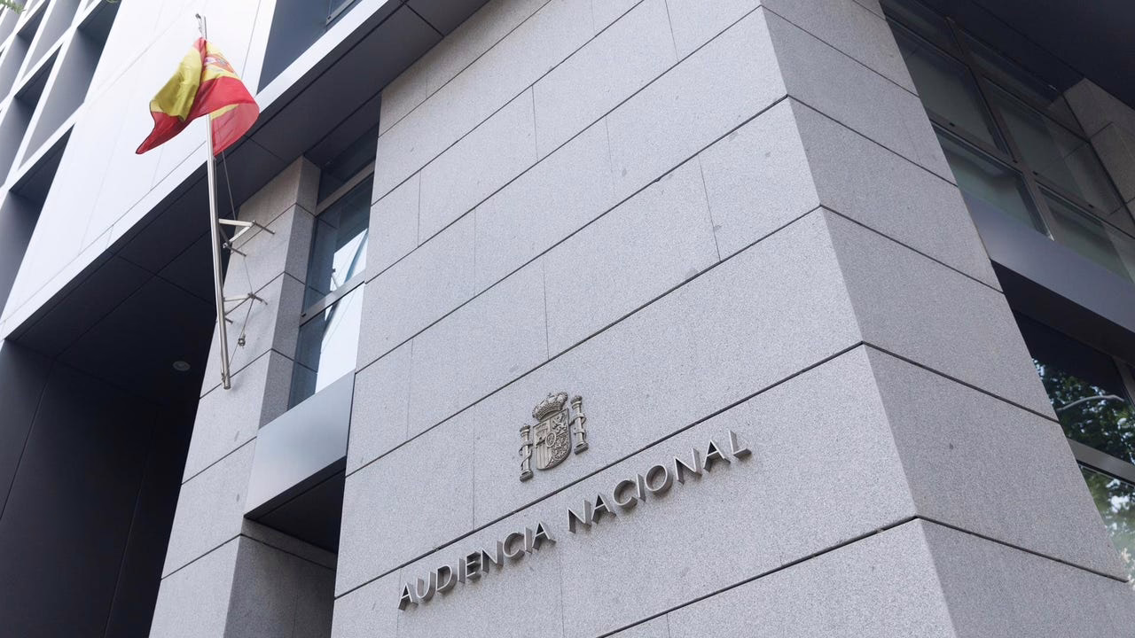 esperando juicio por el caso "Kitchen" y los pagos en efectivo del PSOE