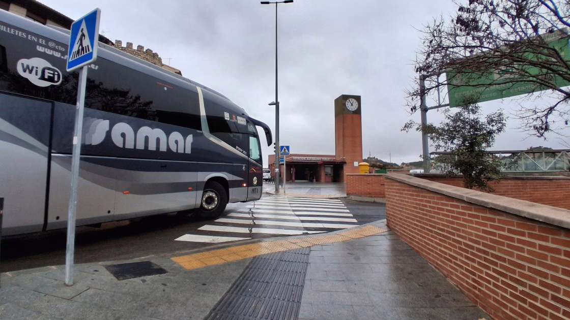Las conexiones de autobús entre Madrid y Valencia no contemplan aumento de servicios en verano según el nuevo plan preliminar.