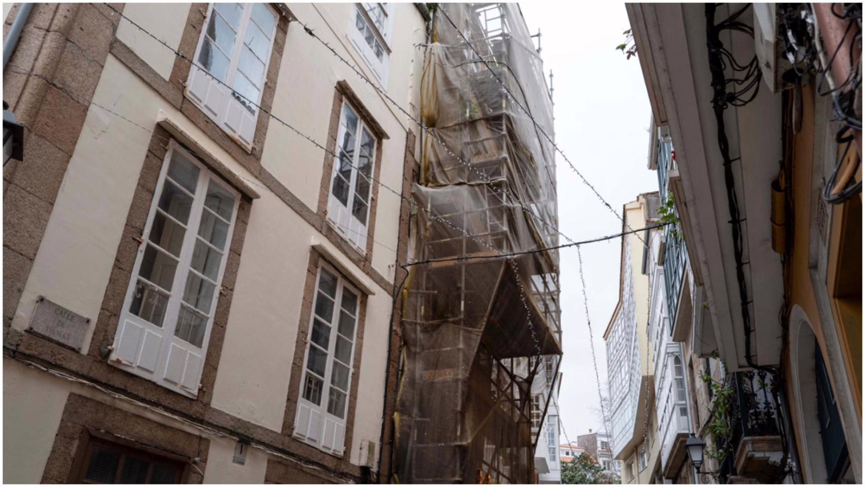 La inaugural subasta del Plan de Ruinas en A Coruña finaliza con la adquisición del edificio de Damas.