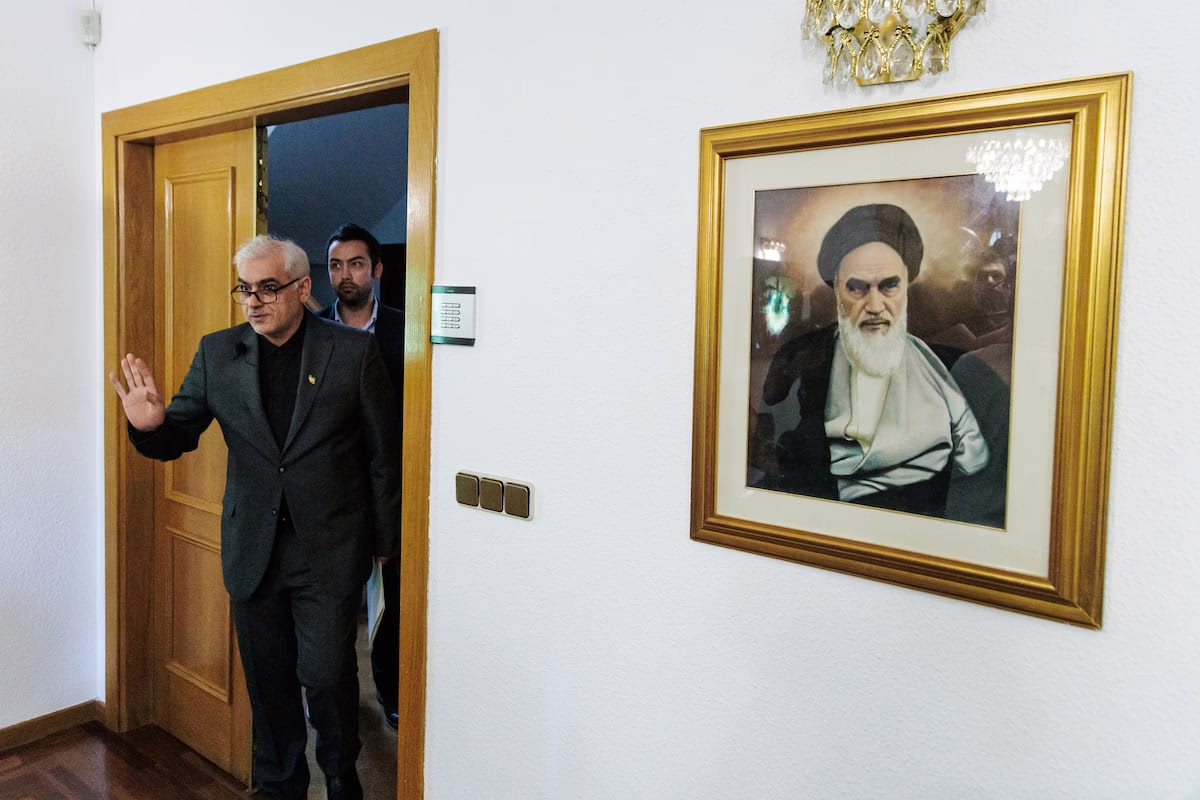 España cita al embajador iraní en Madrid para expresar su desaprobación por la “violencia ejercida” contra los manifestantes.