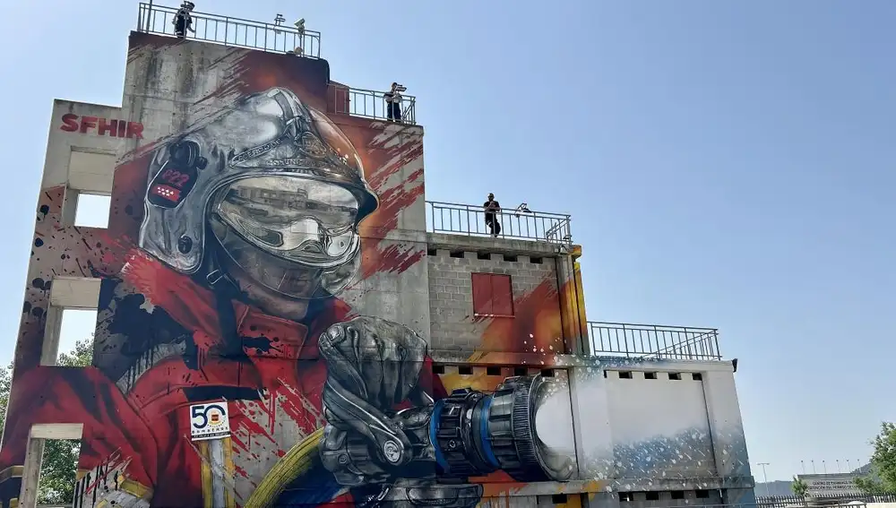 Fireman, del artista Sephir, en Alcalá de Henares