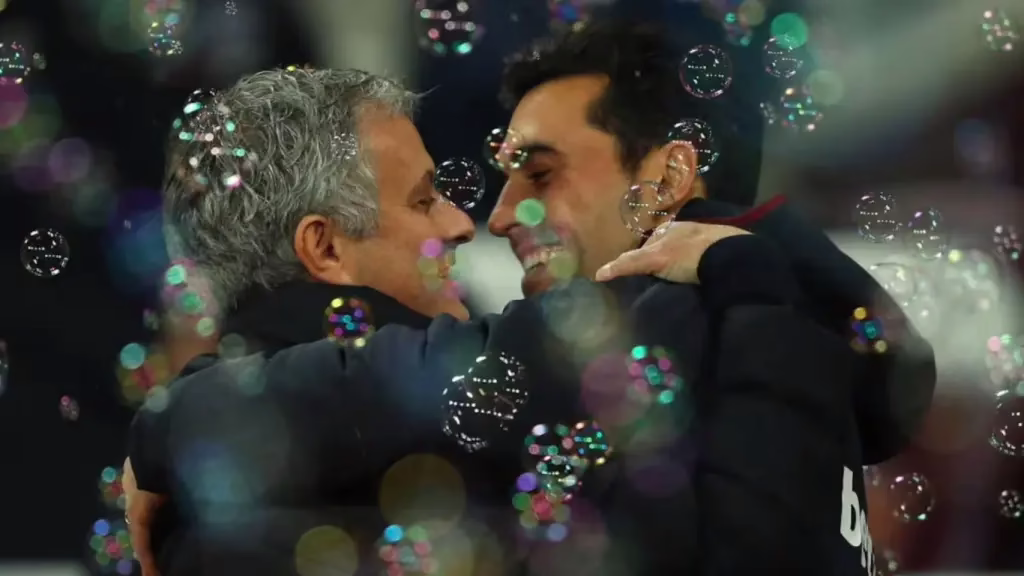 Arbeloa, en sintonía con el enfoque de Mourinho: estudio de una relación forjada en las adversidades del Real Madrid.