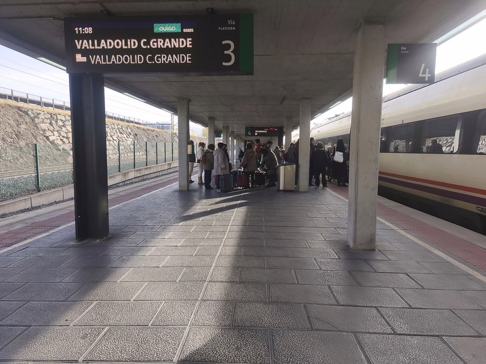 Reanudada la velocidad normal del AVE entre Madrid y Valladolid.