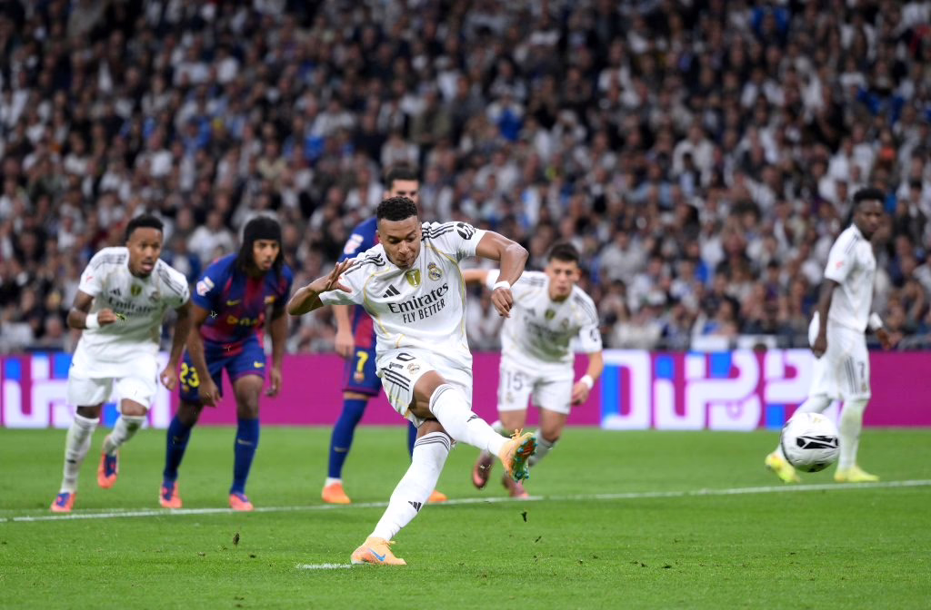 ¿Motivos de la ausencia de Mbappé hoy en el partido contra el Real Madrid?
