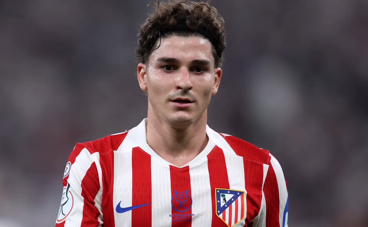 Enrique Cerezo, presidente del Atlético de Madrid, se pronuncia acerca de Julián Álvarez: "No entendemos lo que le sucede".