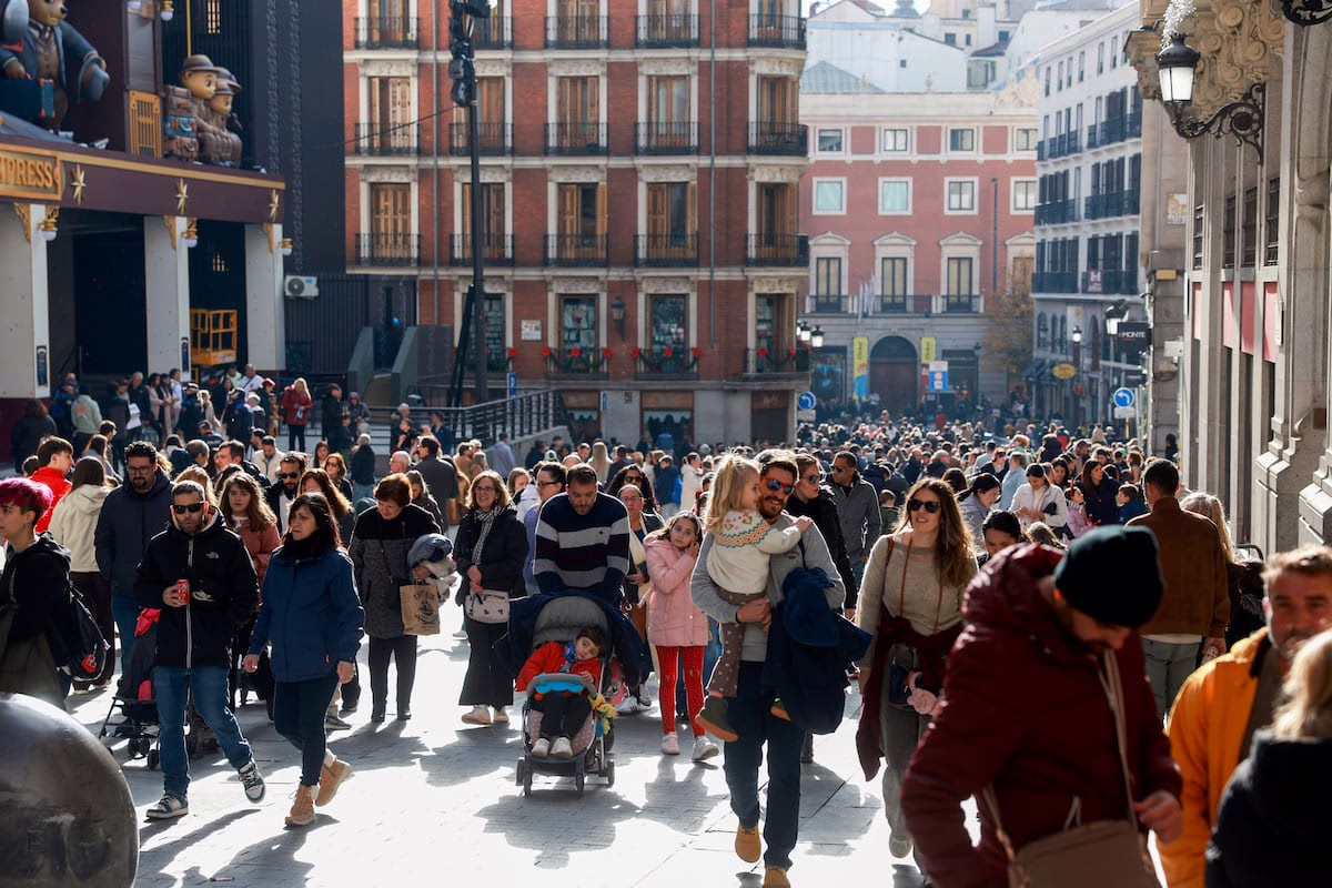 Madrid supera a Cataluña en número de afiliados a la Seguridad Social por primera vez | Economía