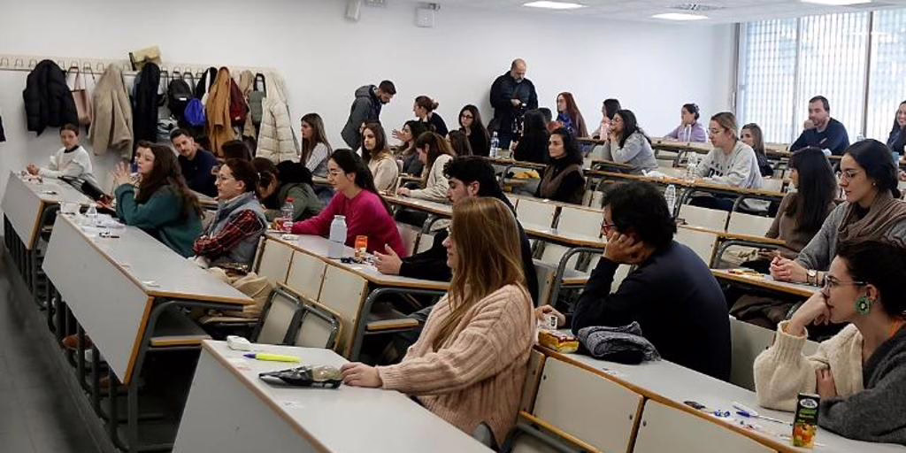 La sanidad publica las listas finales de admitidos al MIR a solo nueve días del examen.