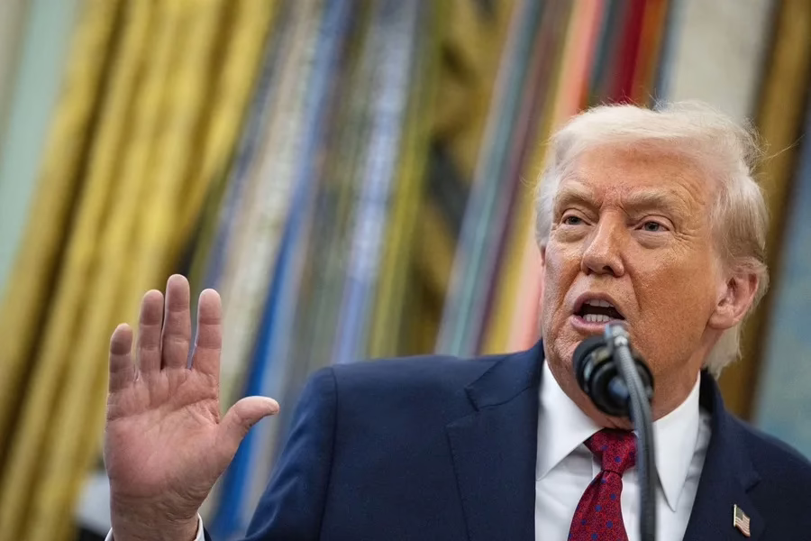 Trump impondrá un arancel del 25 % a los países que "comercien" con Irán.