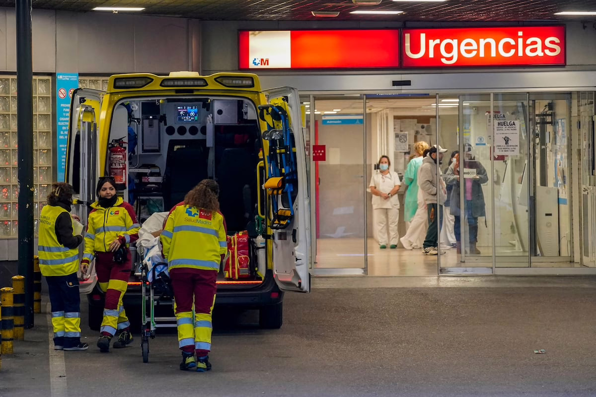 Paro en Urgencias del Hospital La Paz: "Somos el aviso en la mina y nuestra situación es crítica" | Noticias de Madrid