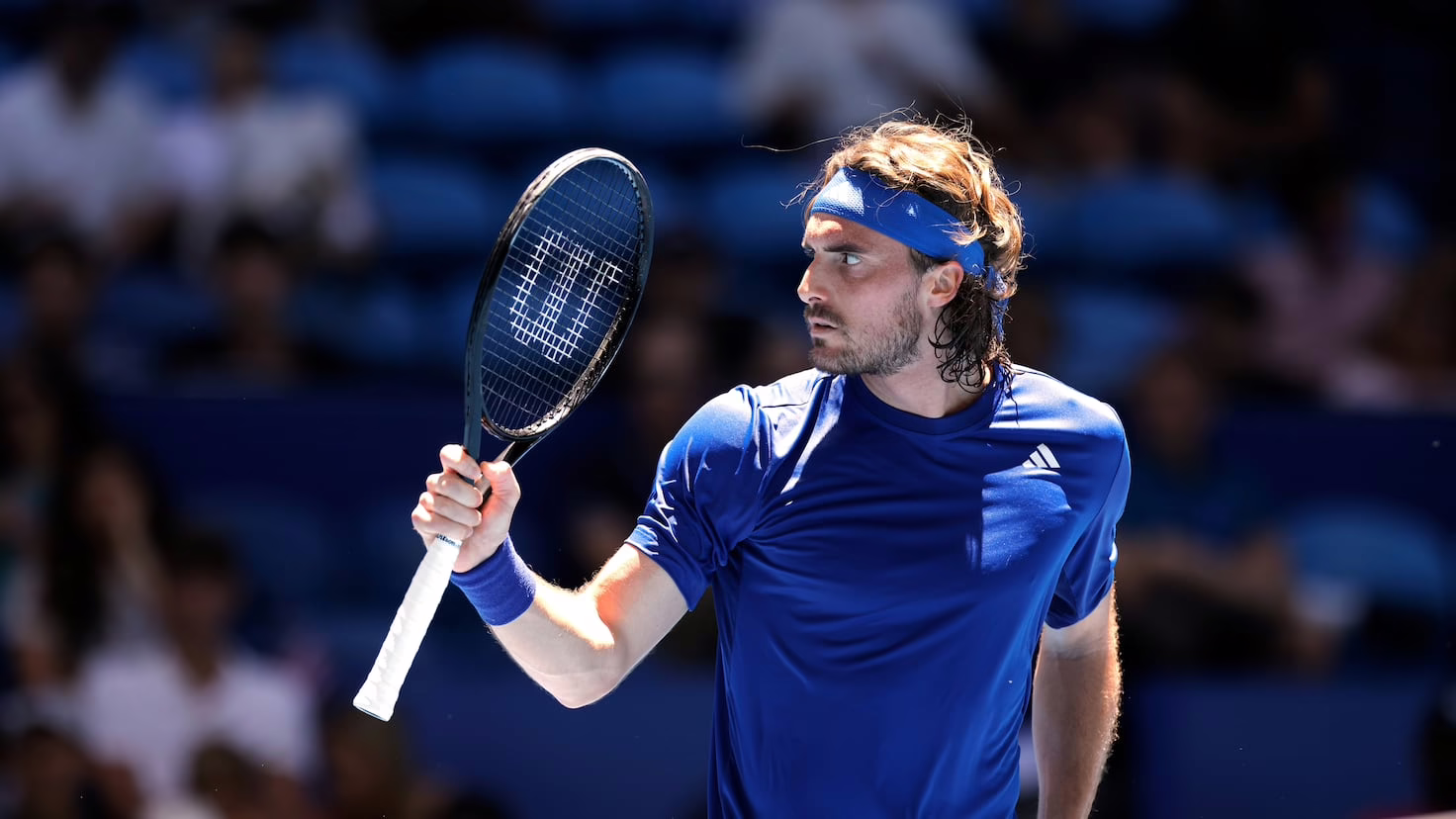 Tsitsipas resurge frente a Fritz, mientras Gauff clasifica a Estados Unidos a las semifinales de la United Cup.