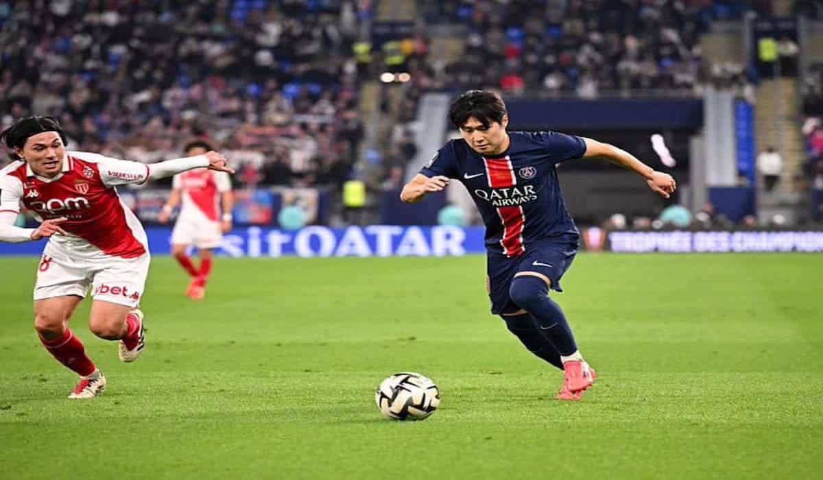 El Paris Saint-Germain establece un costo para Kang-in Lee debido al interés del Atlético.