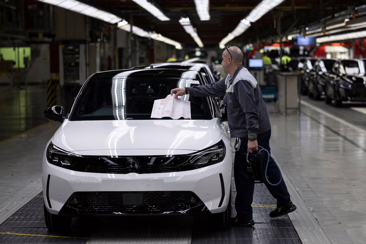 España impulsa las ventas de automóviles en Europa: las matriculaciones en el país aumentaron un 13% en 2025 | Empresas
