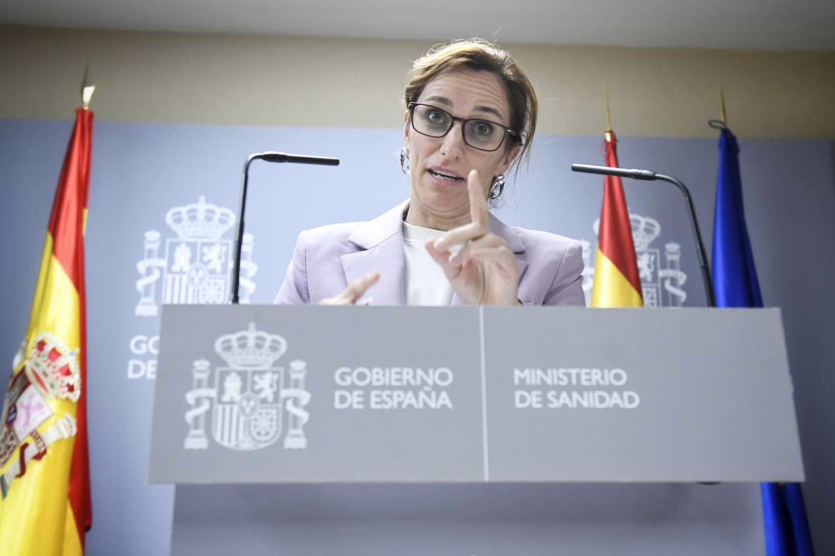 Mónica García acusa a Ayuso durante la huelga médica por no facilitar el listado de objetores de conciencia sobre el aborto.