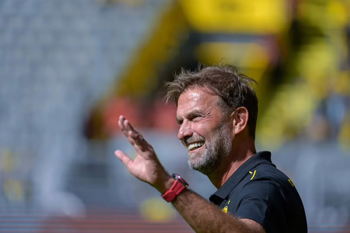 Las charlas de Jurgen Klopp con el Real Madrid pierden fuerza mientras Arbeloa recibe apoyo interno.