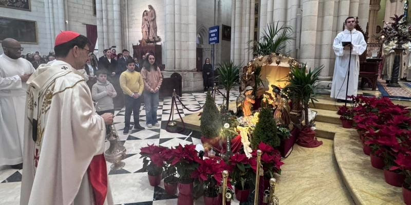 Arquidiócesis de Madrid - El cardenal José Cobo, en la festividad de la Epifanía: «El mundo requiere más reyes magos: comunidades que aporten un regalo a nuestra sociedad»