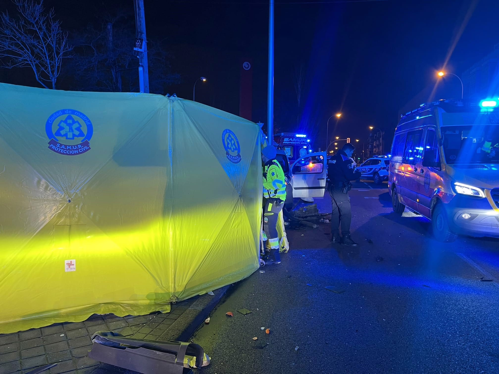 Dos personas gravemente lesionadas tras un atropello doble en Villaverde.
