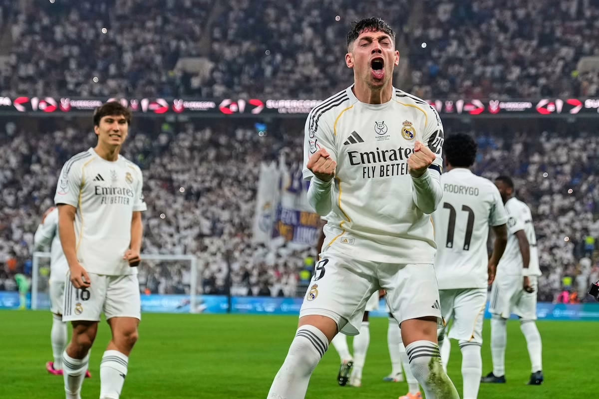 Atlético de Madrid se enfrenta al Real Madrid en la Supercopa de España en directo.