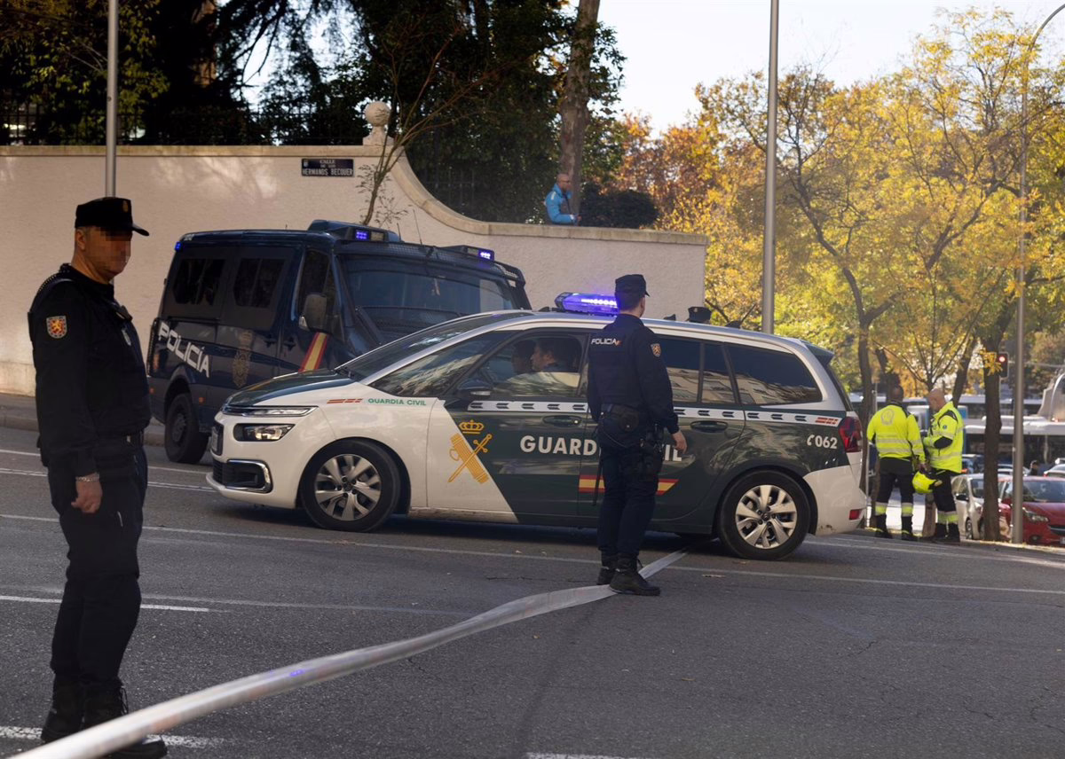 La Embajada de EE. UU. en España advierte sobre manifestaciones contra la política estadounidense en diversas ciudades este fin de semana.