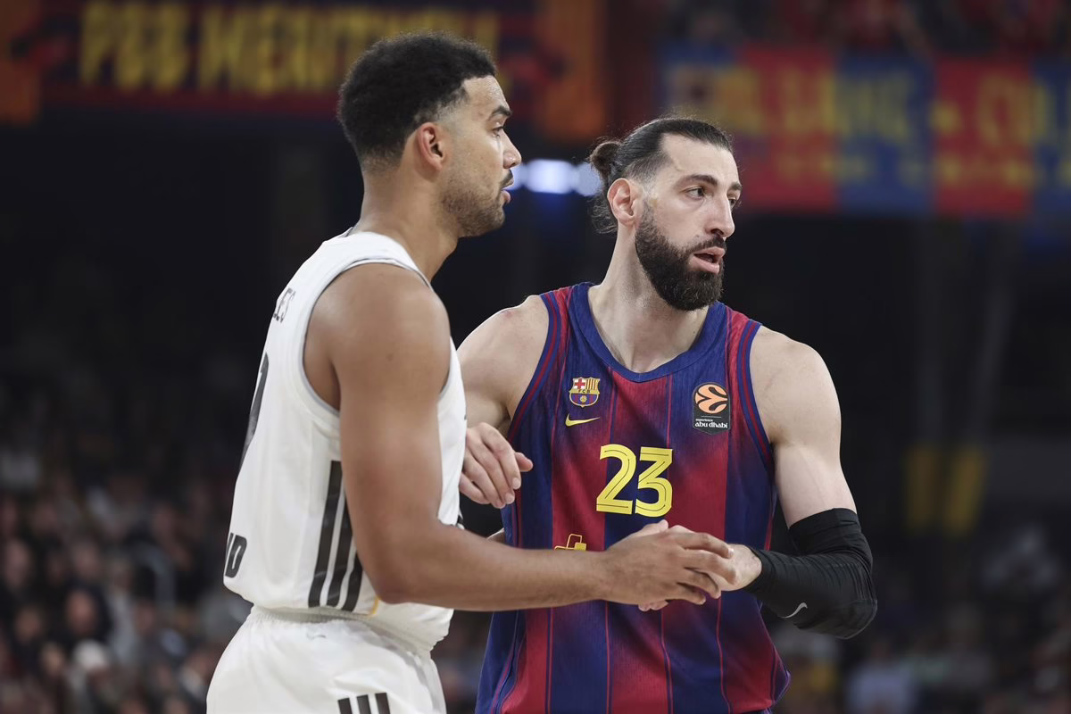 Real Madrid y Barça debaten sobre la modificación del estatus en el Clásico.