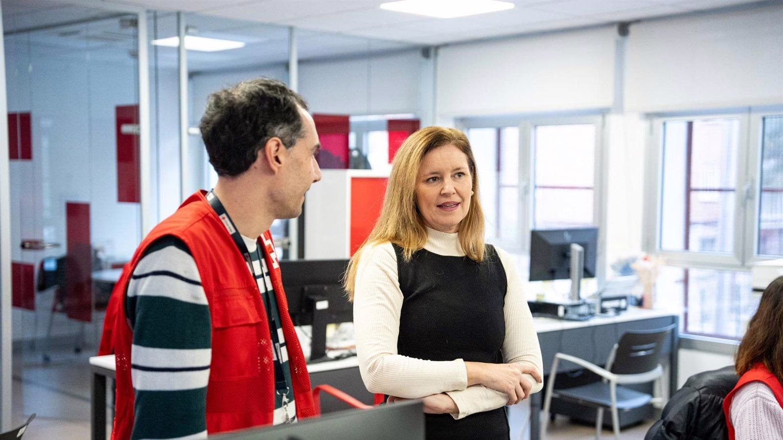 La Comunidad de Madrid demanda mayor apoyo financiero y protección para las víctimas de violencia de género.