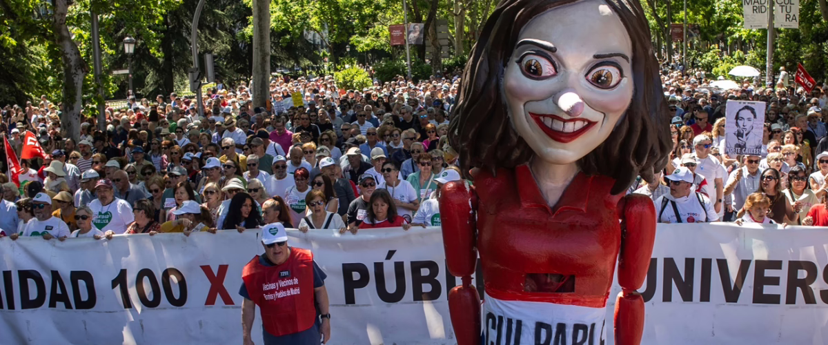 Protesta en Madrid contra el "desmantelamiento intencionado" de la sanidad pública por parte de Ayuso.
