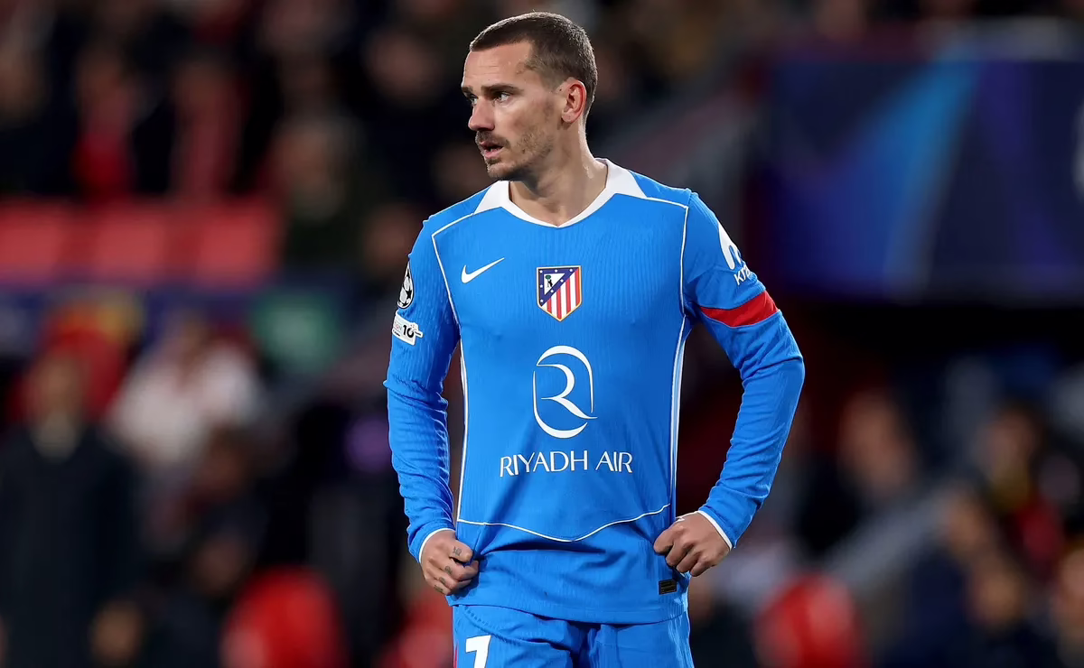 Antoine Griezmann instó al Atlético de Madrid a fortalecer su plantilla.