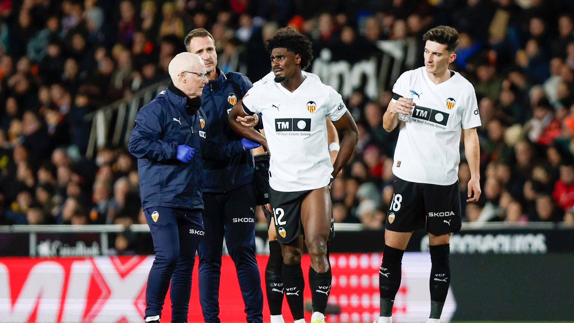 Thierry Rendall sufre una nueva lesión muscular en Mestalla con el Valencia CF.