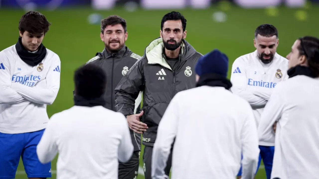 Arbeloa solicitó a los aficionados del Real Madrid que respalden a sus jugadores antes del partido contra el Rayo Vallecano.
