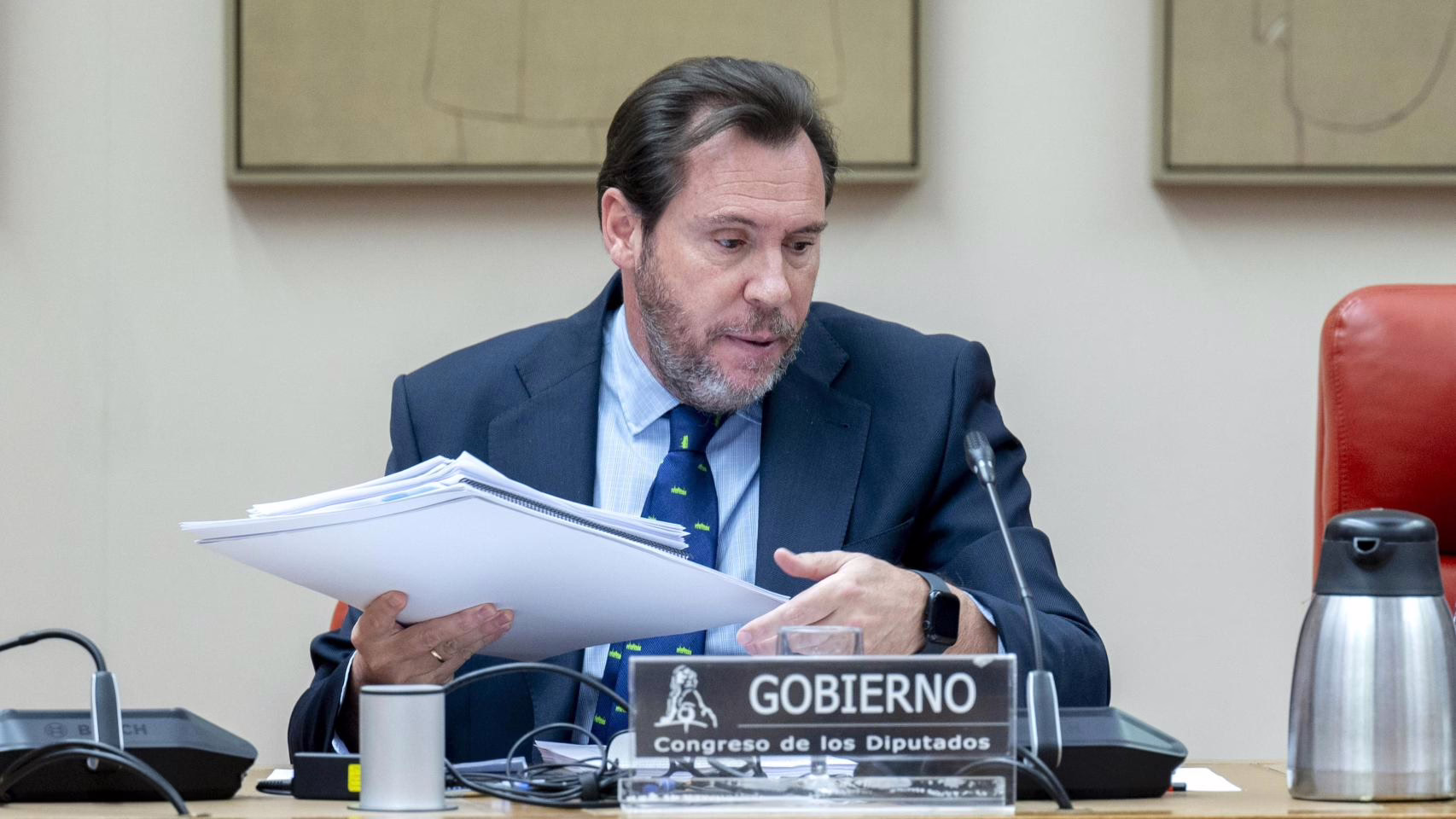 Puente desconoce la fecha de reapertura del AVE Madrid-Andalucía y atribuye el mal estado de la red al "cambio climático" y al Partido Popular.