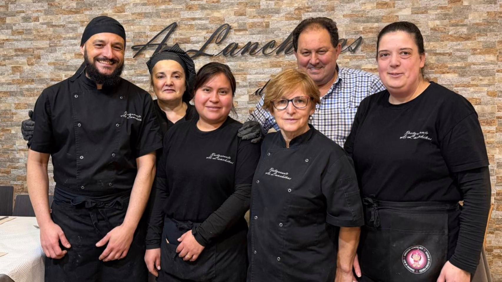 El restaurante de Cuatro Caminos en A Coruña, destacado en mariscos, ofrece menú del día por 16,5 euros.