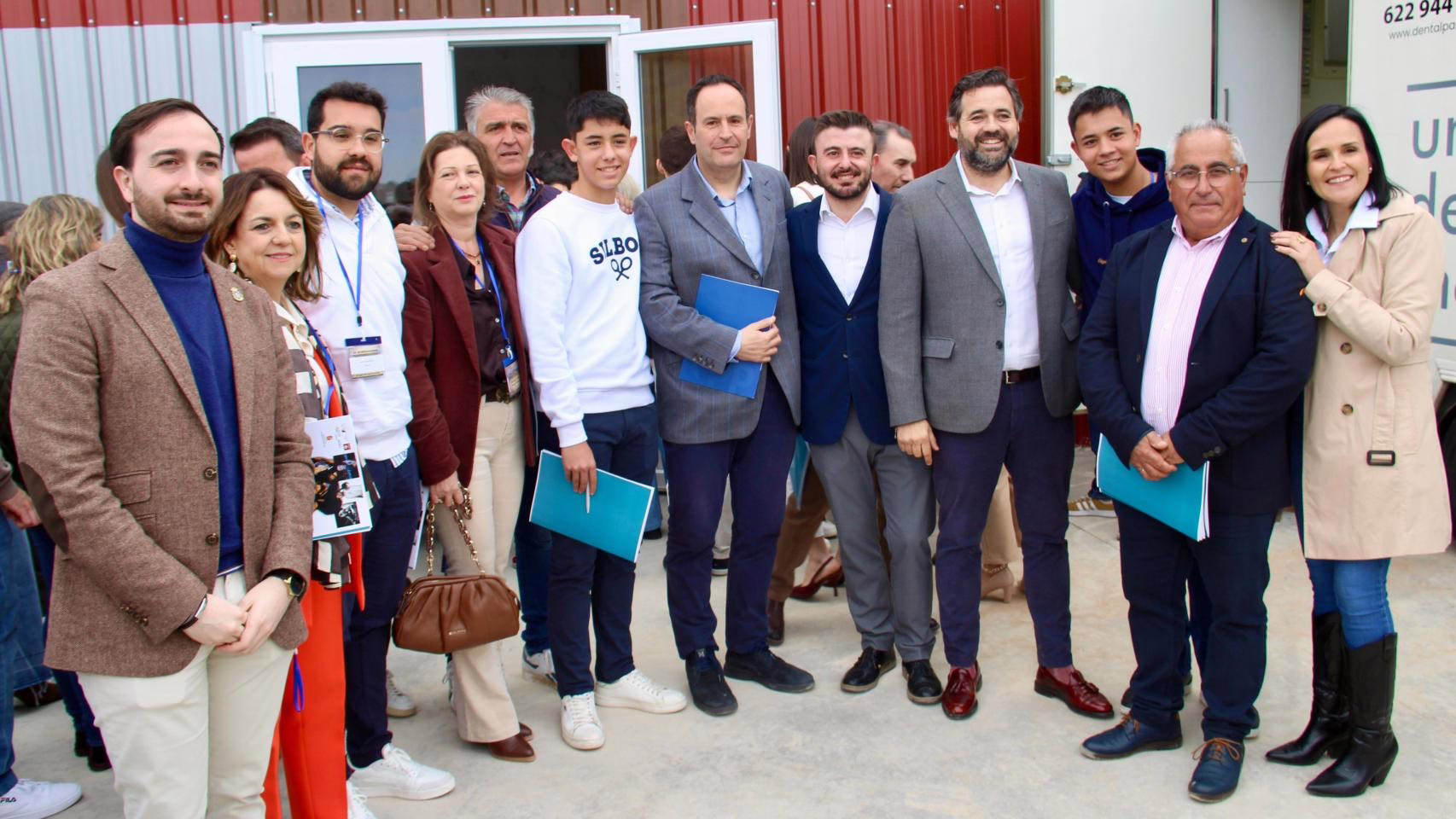 Núñez sugiere apoyo y un sistema fiscal "especial" para fomentar el autoempleo y estimular la población en áreas rurales.
