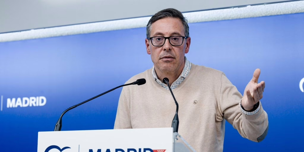El PP de Madrid denuncia a la concejal de Móstoles por actuar "de manera deshonesta" y no descarta emprender acciones legales.