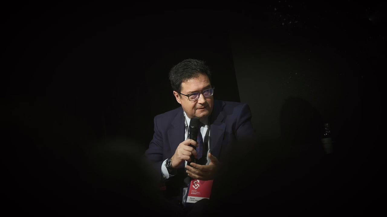 Óscar López intensifica la presión sanitaria sobre Ayuso.