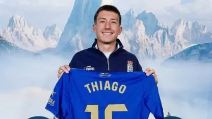 Thiago Fernández habló de Vélez tras su debut en Real Oviedo: "Liberé mucha tensión tras un año complicado" Thiago Fernández habló de Vélez tras su debut en Real Oviedo: "Liberé mucha tensión tras un año complicado"