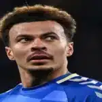 Primer plano de Dele Alli con mirada pensativa durante su etapa reciente, vinculado con el Sevilla FC
