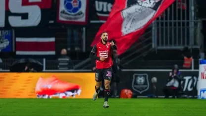 PSG sufrió el golazo del "10" de Jordania, futuro rival de la Selección en el Mundial PSG sufrió el golazo del "10" de Jordania, futuro rival de la Selección en el Mundial