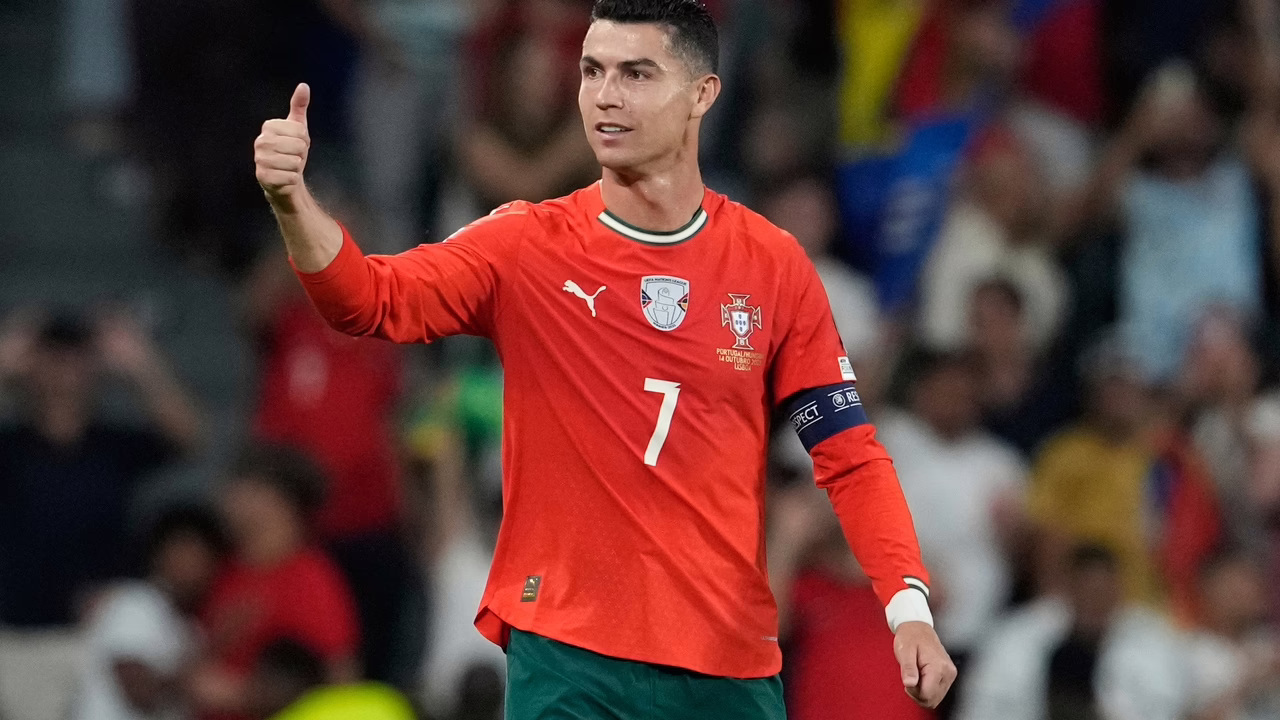 ¿Autoriza la normativa a Cristiano Ronaldo a jugar con el Almería?