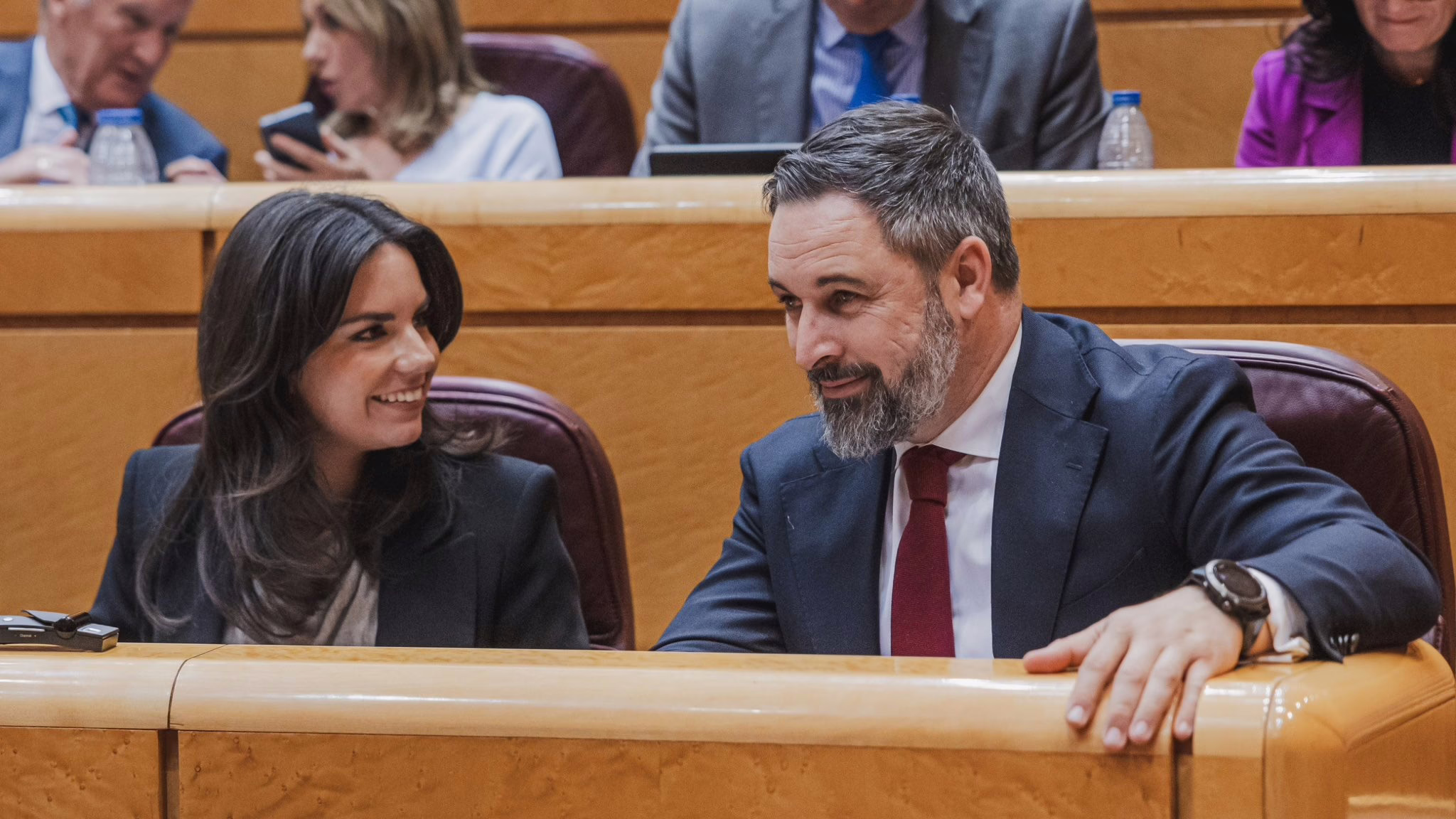 Vox denuncia que el Gobierno emplea "trucos" para asfixiar a los españoles desde su toma de posesión.