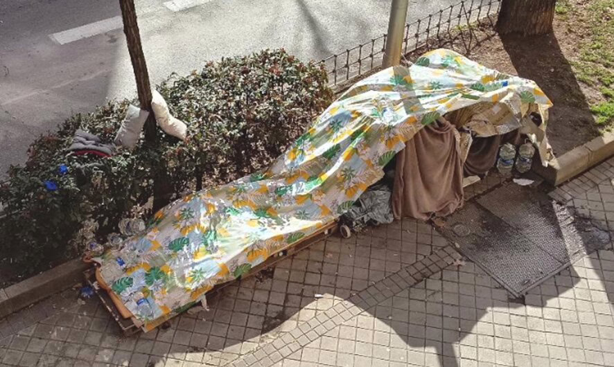 ResidentEs del Paseo de las Acacias advierten sobre un asentamiento irregular que representa peligros para la salud pública.
